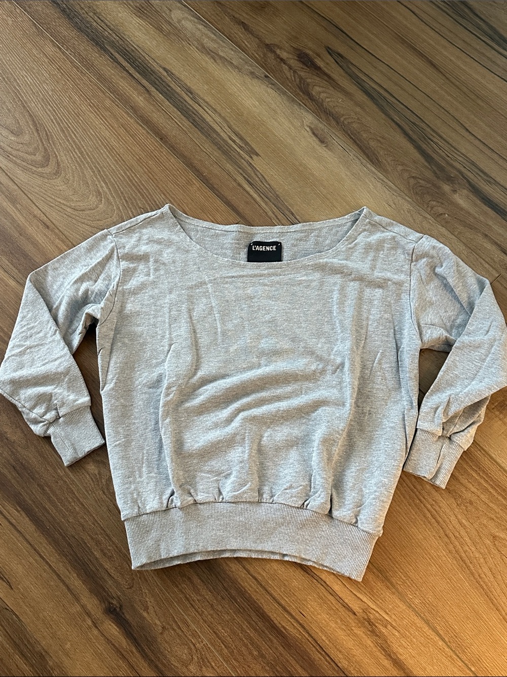 L’agence off-the-shoulder sweatshirt